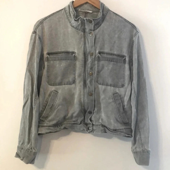 Jane + Delancey Grey Denim Distressed Jacket Women’s Medium - Picture 2 of 7